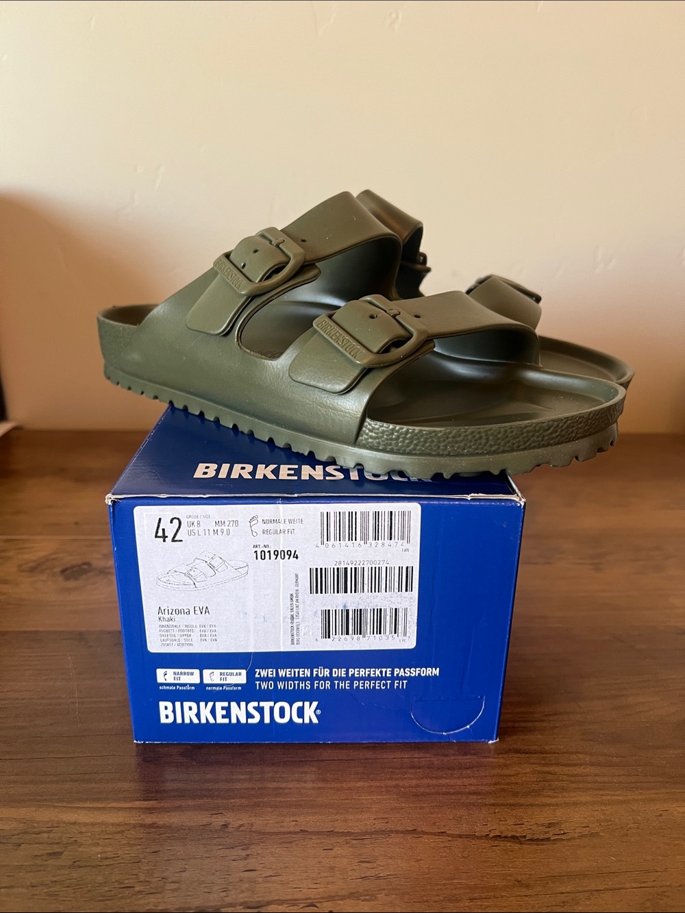 Birkenstock Arizona EVA Regular Fit Men’s 9 Women’s 11 Sandals in Khaki Green